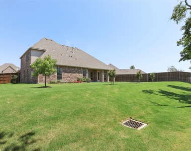 1810 Wichita Drive - Photo Thumbnail 33
