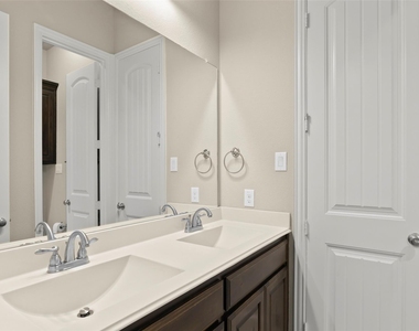1810 Wichita Drive - Photo Thumbnail 23