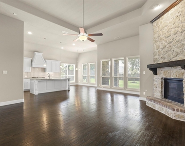 1810 Wichita Drive - Photo Thumbnail 8