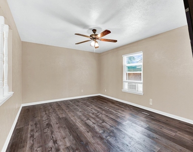 108 Kingsbridge Drive - Photo Thumbnail 22