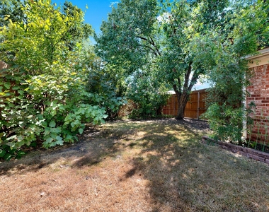 108 Kingsbridge Drive - Photo Thumbnail 28