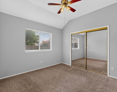 2702 Garden Springs Drive - Photo Thumbnail 21