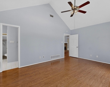 2702 Garden Springs Drive - Photo Thumbnail 27