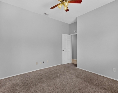 2702 Garden Springs Drive - Photo Thumbnail 19