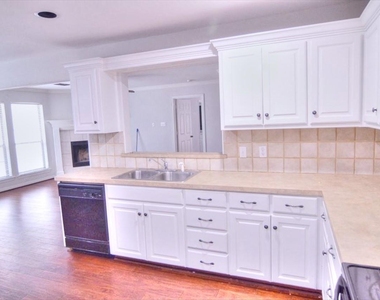 1722 Scenic Drive - Photo Thumbnail 3