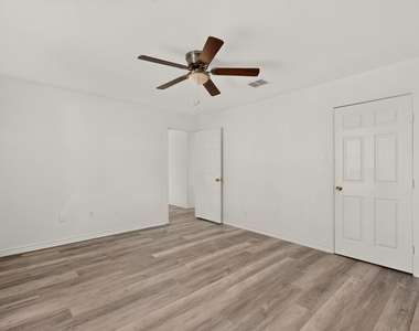 1512 Rowan Avenue - Photo Thumbnail 30
