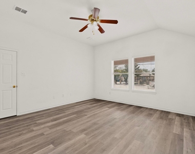 1512 Rowan Avenue - Photo Thumbnail 18