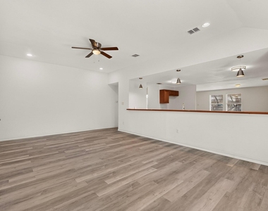 1512 Rowan Avenue - Photo Thumbnail 12