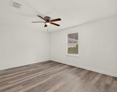 1512 Rowan Avenue - Photo Thumbnail 29