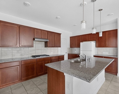 600 Bronze Forest Drive - Photo Thumbnail 7