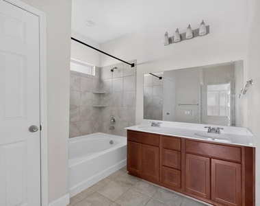 600 Bronze Forest Drive - Photo Thumbnail 18