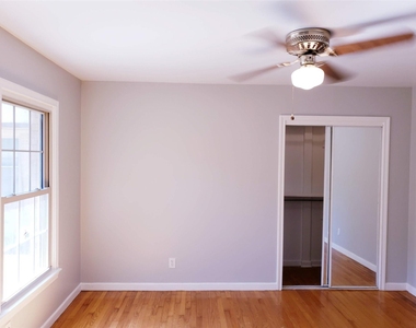 9344 San Fernando Way - Photo Thumbnail 10