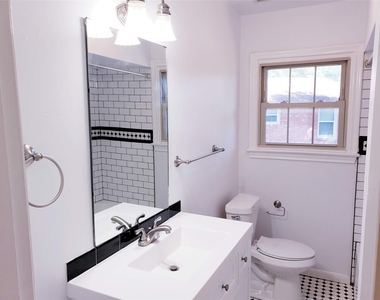 9344 San Fernando Way - Photo Thumbnail 11