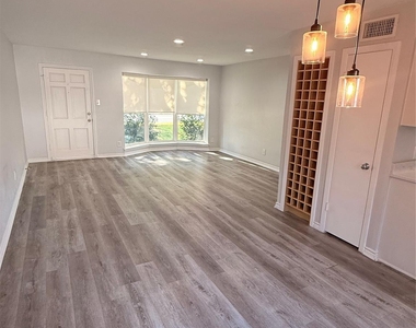 3913 Inwood Road - Photo Thumbnail 7