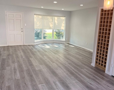 3913 Inwood Road - Photo Thumbnail 1