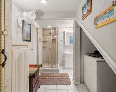 182 Bay Drive - Photo Thumbnail 6