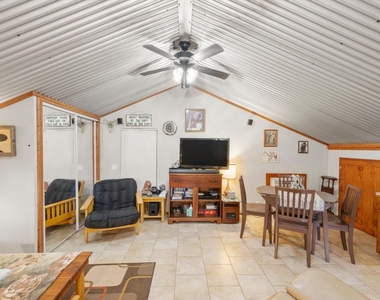 182 Bay Drive - Photo Thumbnail 15