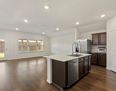 11129 Pond View Court - Photo Thumbnail 2