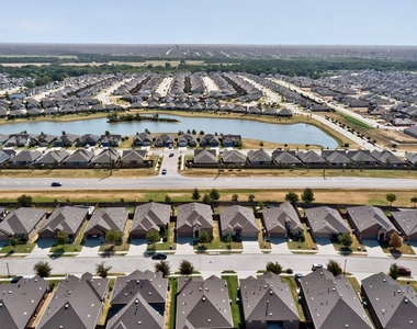 11129 Pond View Court - Photo Thumbnail 32