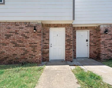 4620 San Jacinto - Photo Thumbnail 23