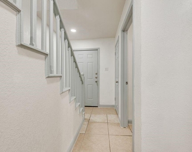4620 San Jacinto - Photo Thumbnail 12