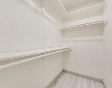 4620 San Jacinto - Photo Thumbnail 9