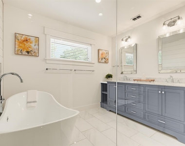 6331 Linden Lane - Photo Thumbnail 19