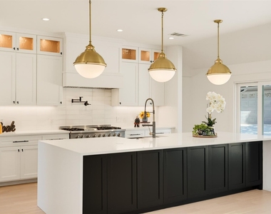 6331 Linden Lane - Photo Thumbnail 10