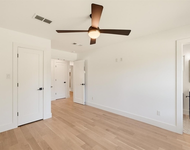6331 Linden Lane - Photo Thumbnail 24