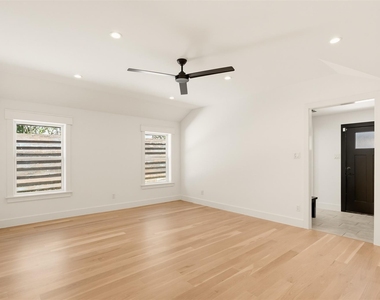 6331 Linden Lane - Photo Thumbnail 33