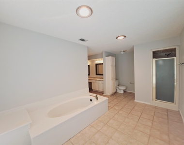 3917 Saint Christopher Lane - Photo Thumbnail 15