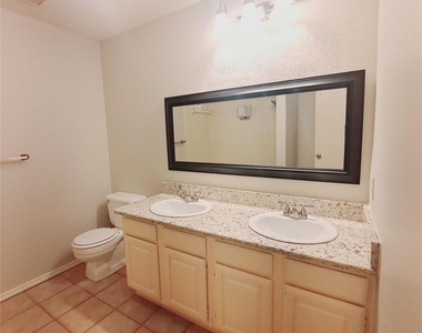 3917 Saint Christopher Lane - Photo Thumbnail 22