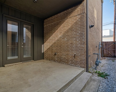 216 Wimberly Street - Photo Thumbnail 21