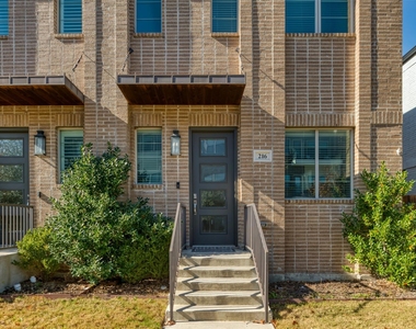 216 Wimberly Street - Photo Thumbnail 2