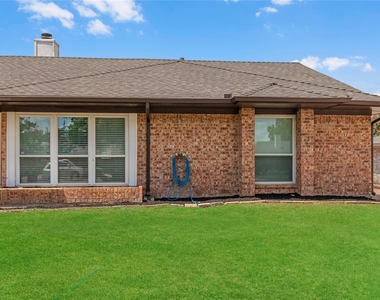 2429 Chestnut Way - Photo Thumbnail 1