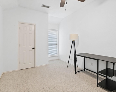 4100 Creekhollow Drive - Photo Thumbnail 17