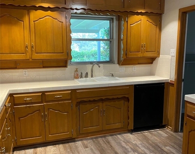 3621 Winifred Drive - Photo Thumbnail 11