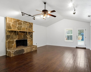 1319 Chestnut Road - Photo Thumbnail 4