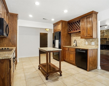 1319 Chestnut Road - Photo Thumbnail 10
