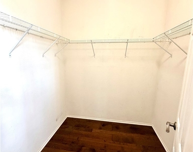 11853 Potomac Court - Photo Thumbnail 21