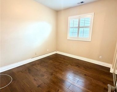 11853 Potomac Court - Photo Thumbnail 17