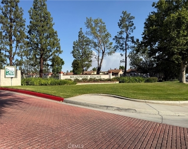 10226 Chaparral Way Unit B - Photo Thumbnail 14