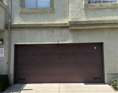 10226 Chaparral Way Unit B - Photo Thumbnail 13