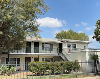 2001 E Wilshire Avenue - Photo Thumbnail 11
