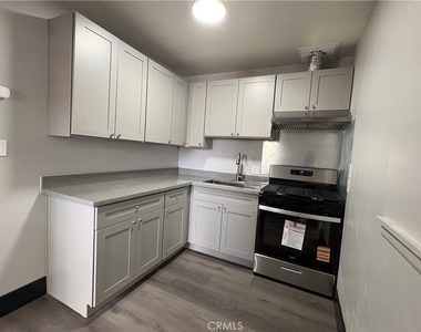 2001 E Wilshire Avenue - Photo Thumbnail 5
