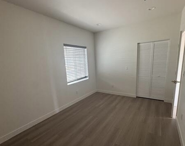 10636 Fairhall Street - Photo Thumbnail 4