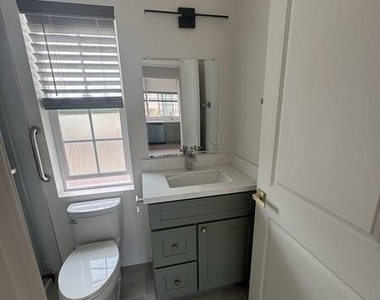 10636 Fairhall Street - Photo Thumbnail 5