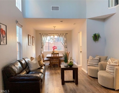 33551 Maplewood Ct - Photo Thumbnail 8