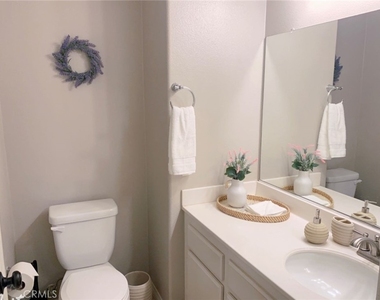 33551 Maplewood Ct - Photo Thumbnail 3