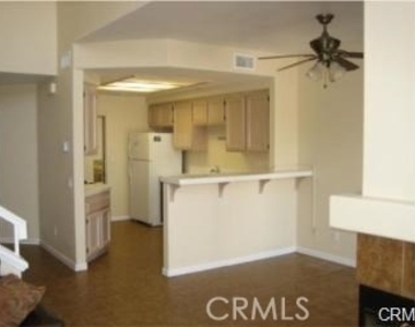 2130 Almeria Street - Photo Thumbnail 3